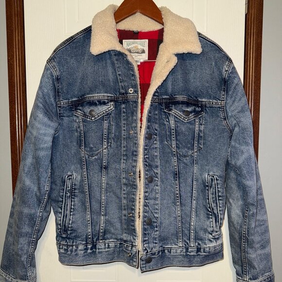 American Eagle Sherpa Lined Denim Trucker Jacket Size Small - Picture 13 of 16